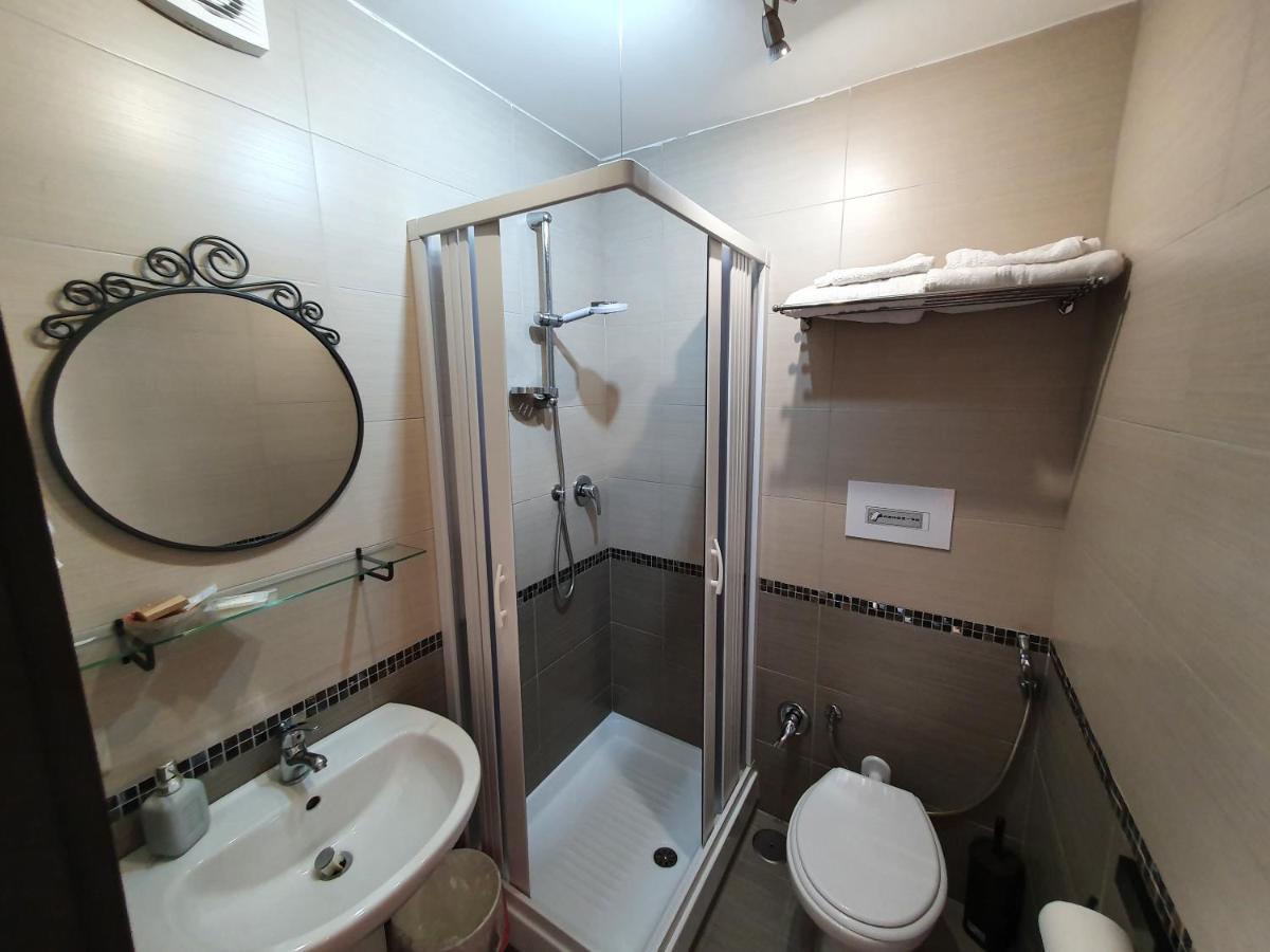 Domus Armenio Bed and Breakfast Νάπολη Εξωτερικό φωτογραφία