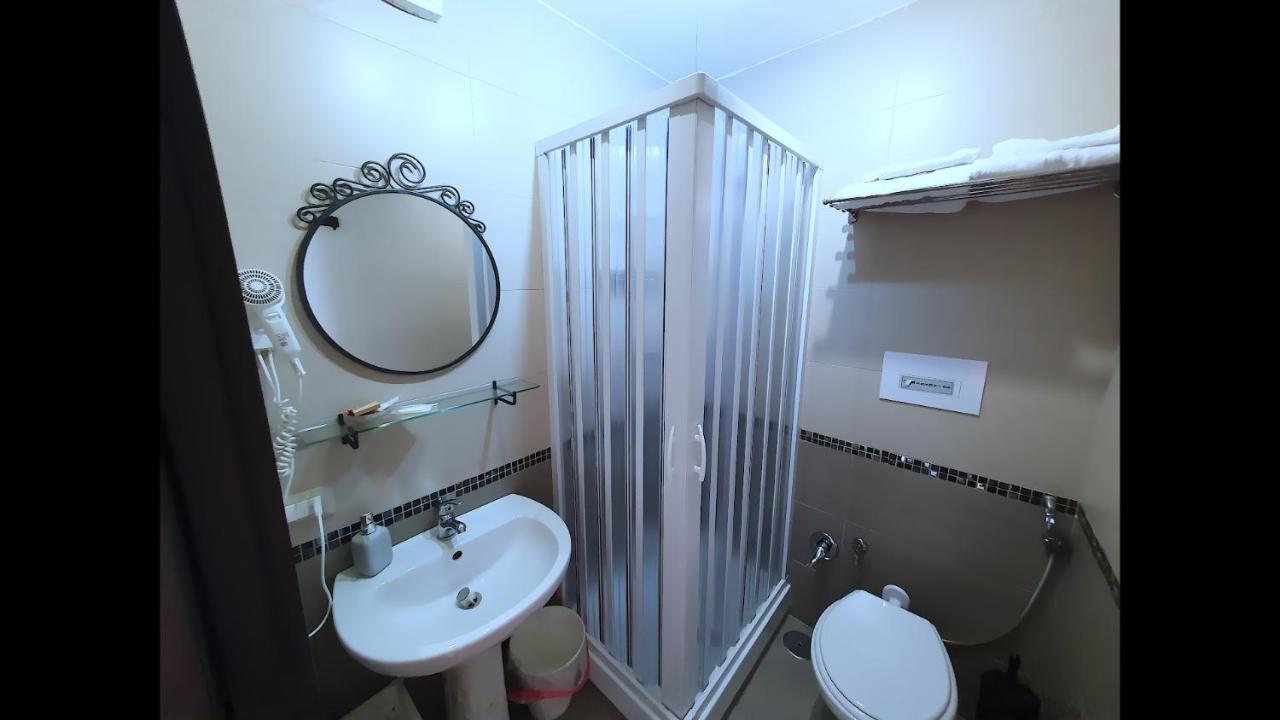 Domus Armenio Bed and Breakfast Νάπολη Εξωτερικό φωτογραφία